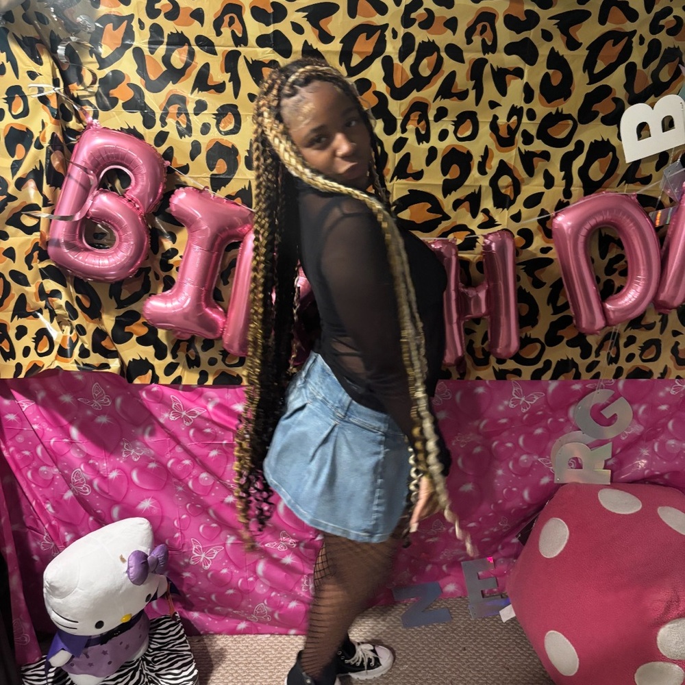 Meet your Posher, Althea - Picture 8 of 15